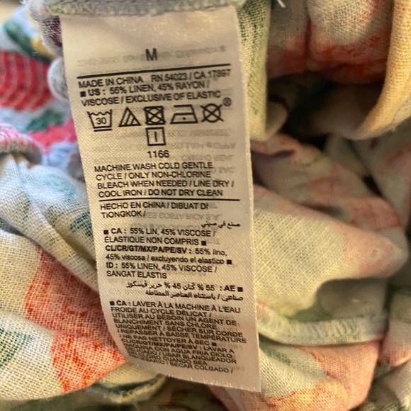 Old Navy floral linen blend tie straps jumpsuit. - Picture 9 of 9